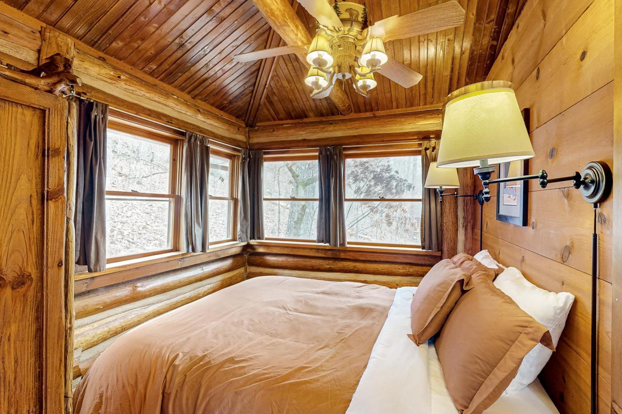 Lake Lucerne - Treehouse Cabin #01 Eureka Springs Eksteriør bilde